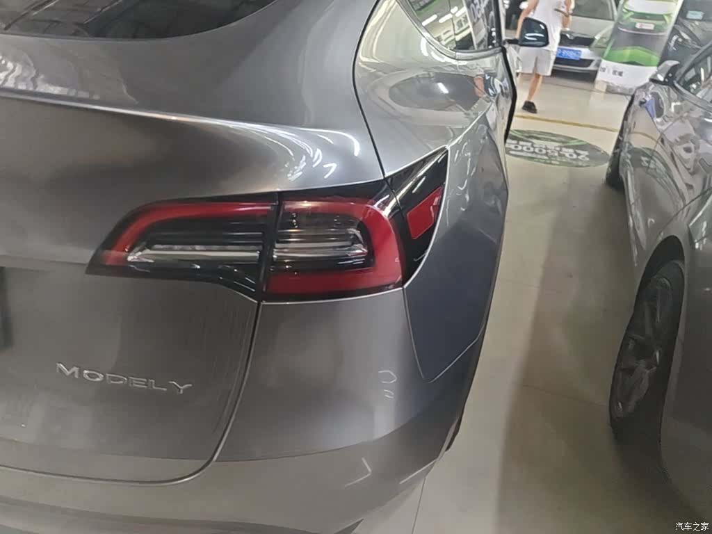 Tesla Model Y, 2022 8