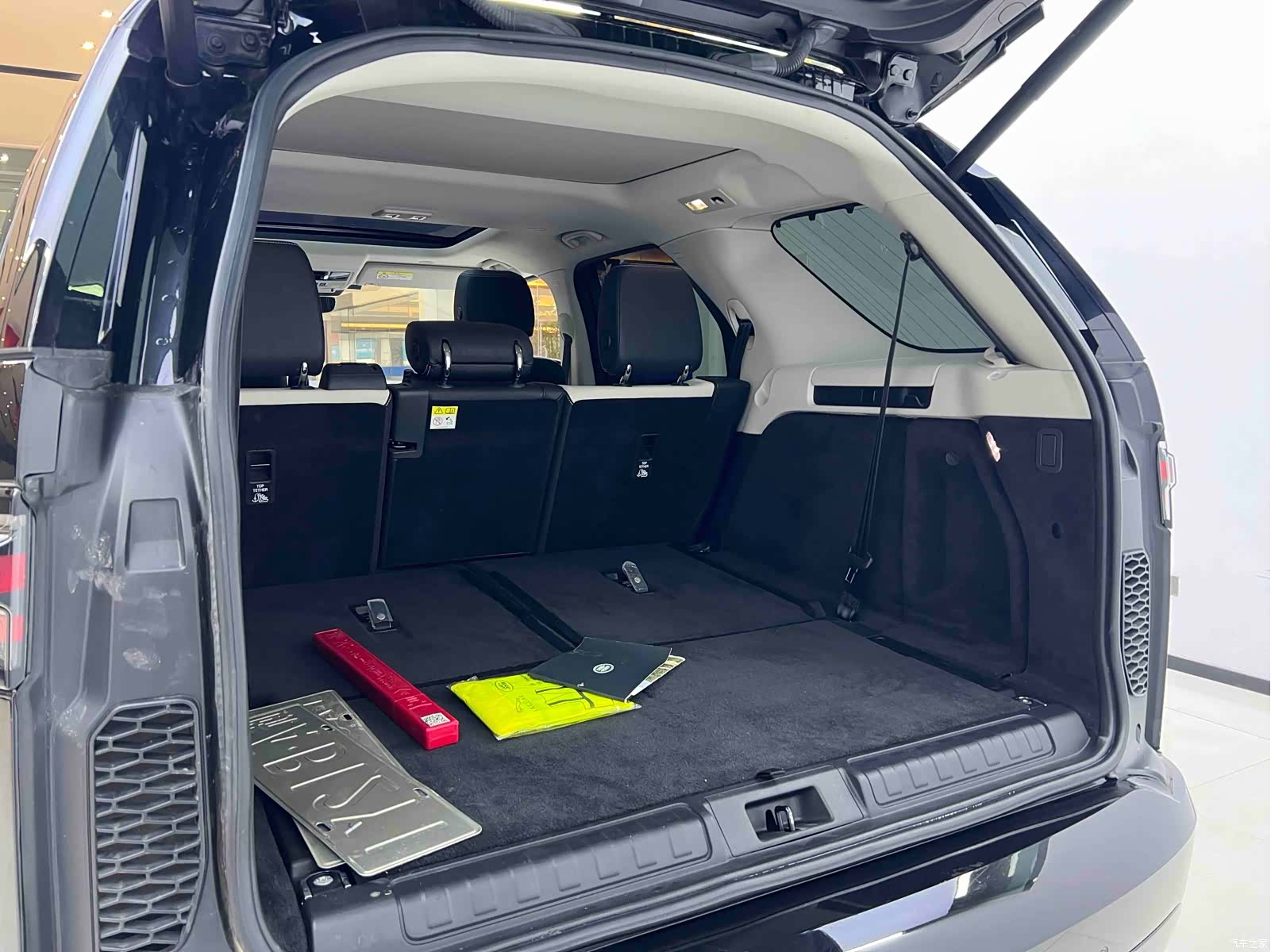 Land Rover Discovery, 2023 21