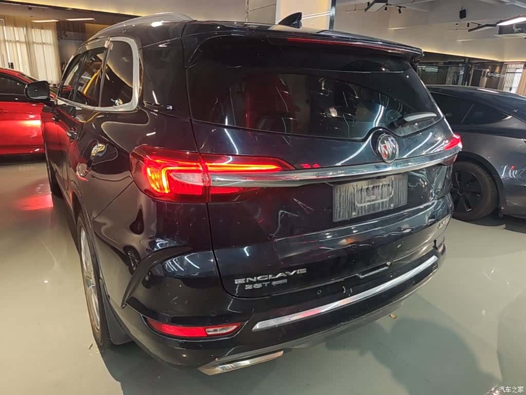 Buick Enclave, 2021 все фото