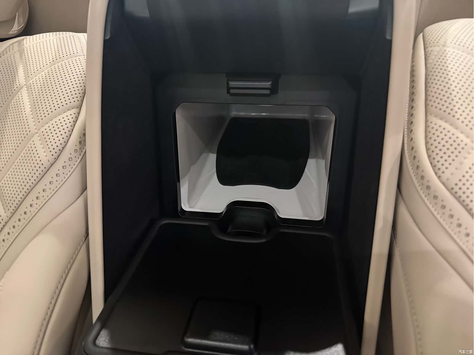 Maybach S-Class, 2019 18