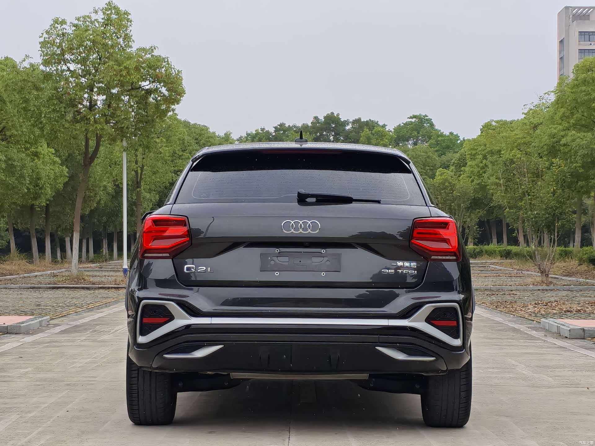 Audi Q2L, 2023 6