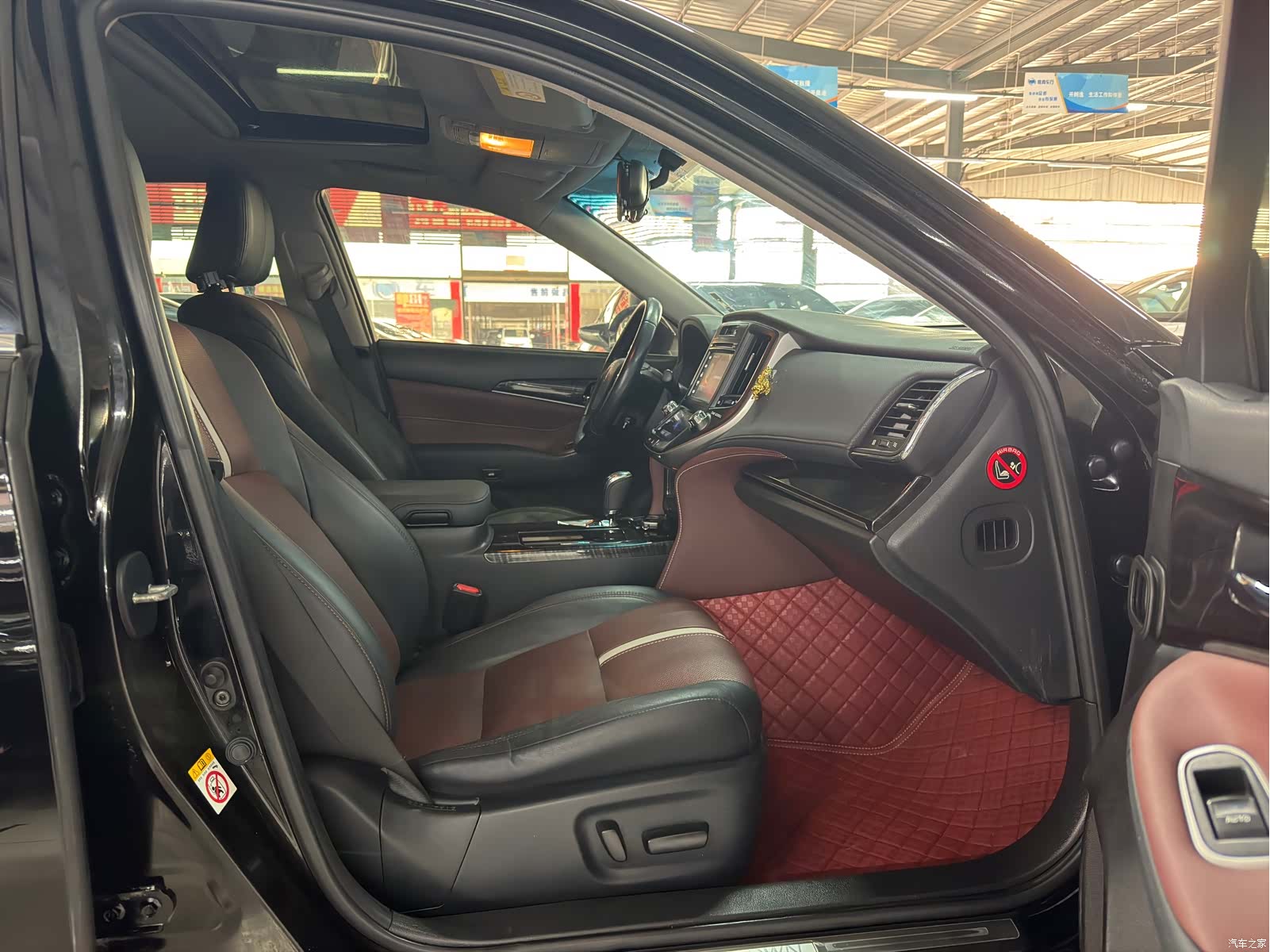 Toyota Crown, 2017 16