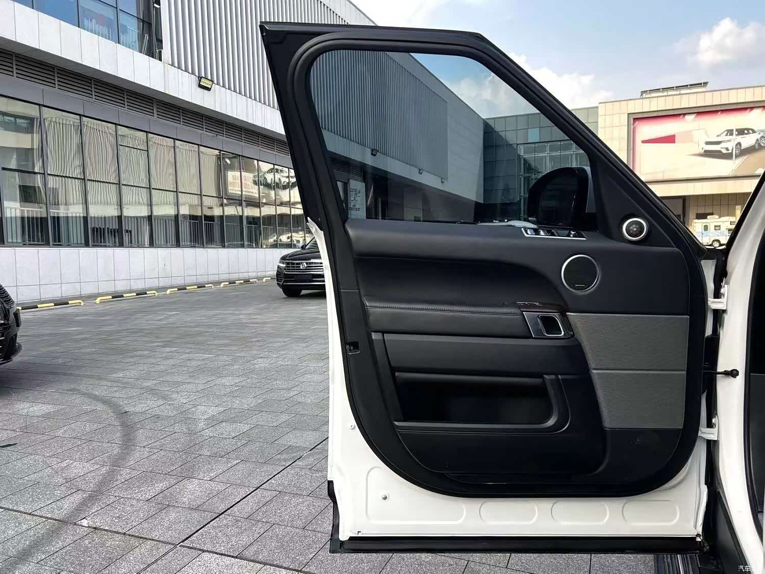 Land Rover Range Rover, 2019 3