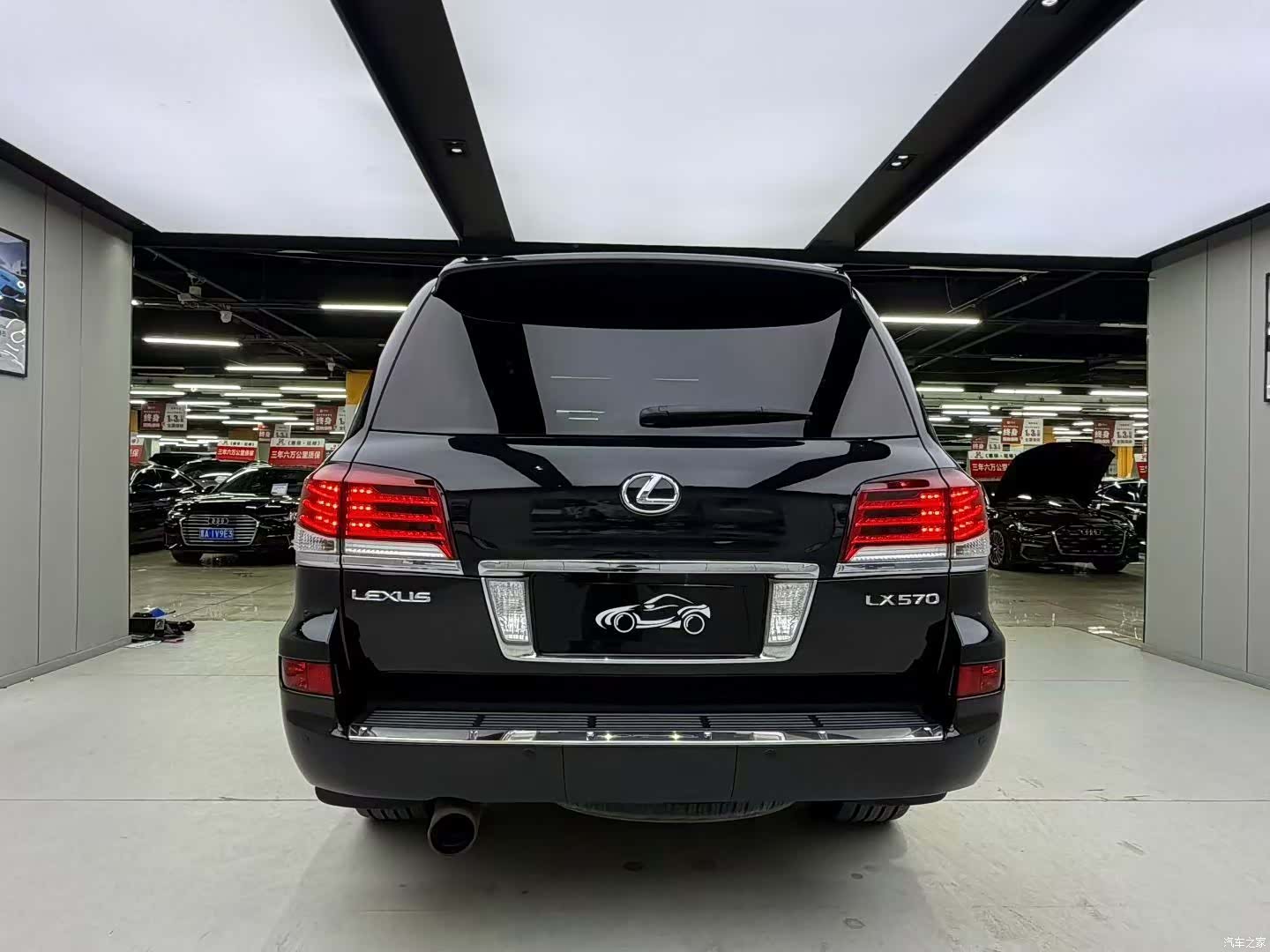 Lexus LX, 2014 4