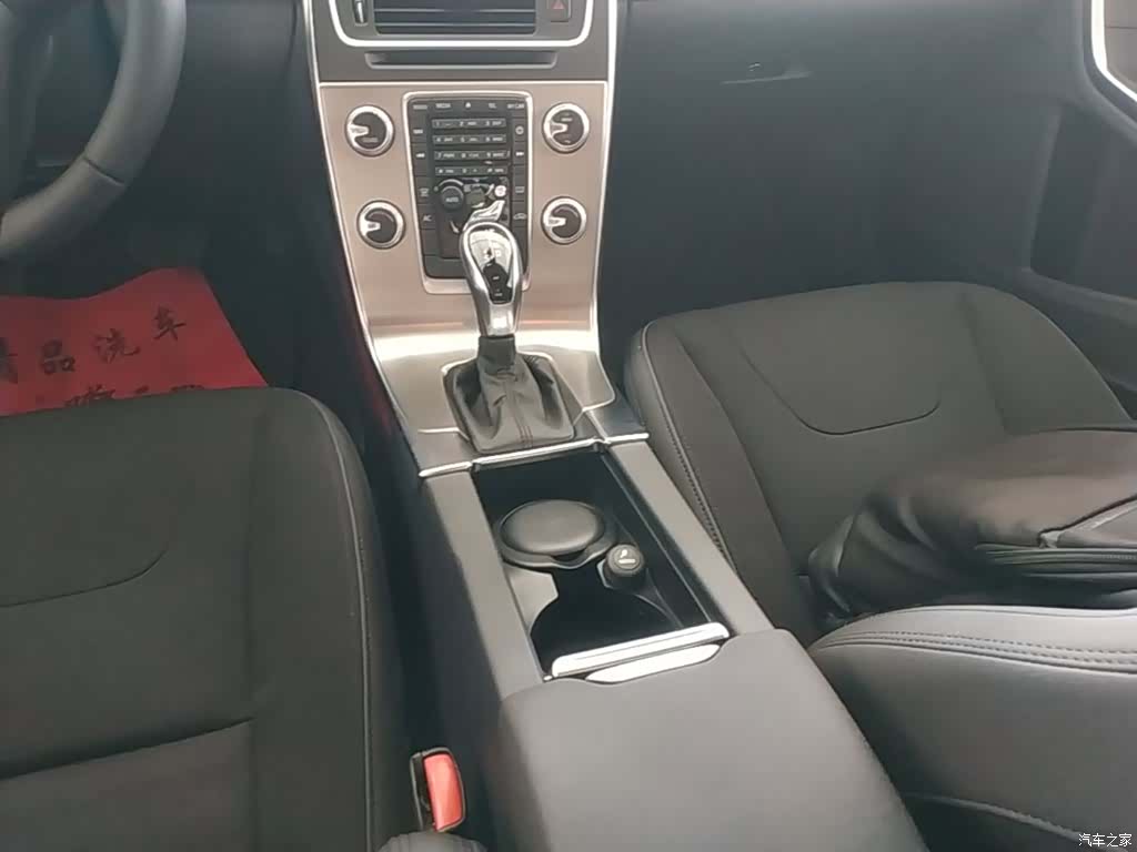 Volvo S60, 2014 14