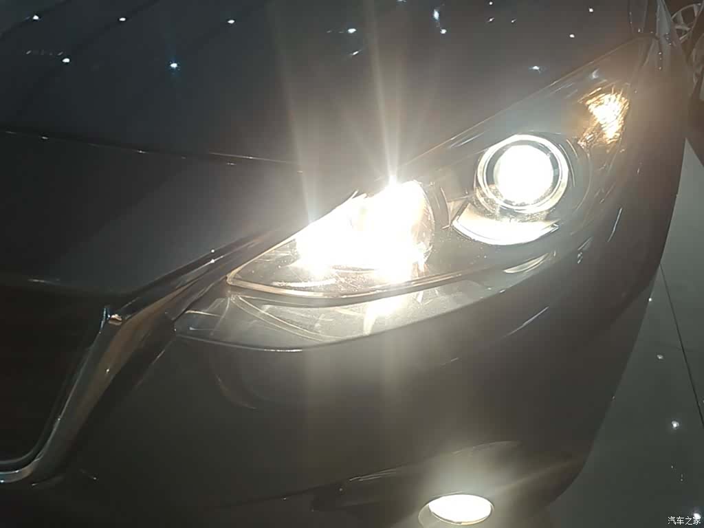 Mazda Mazda3, 2016 24