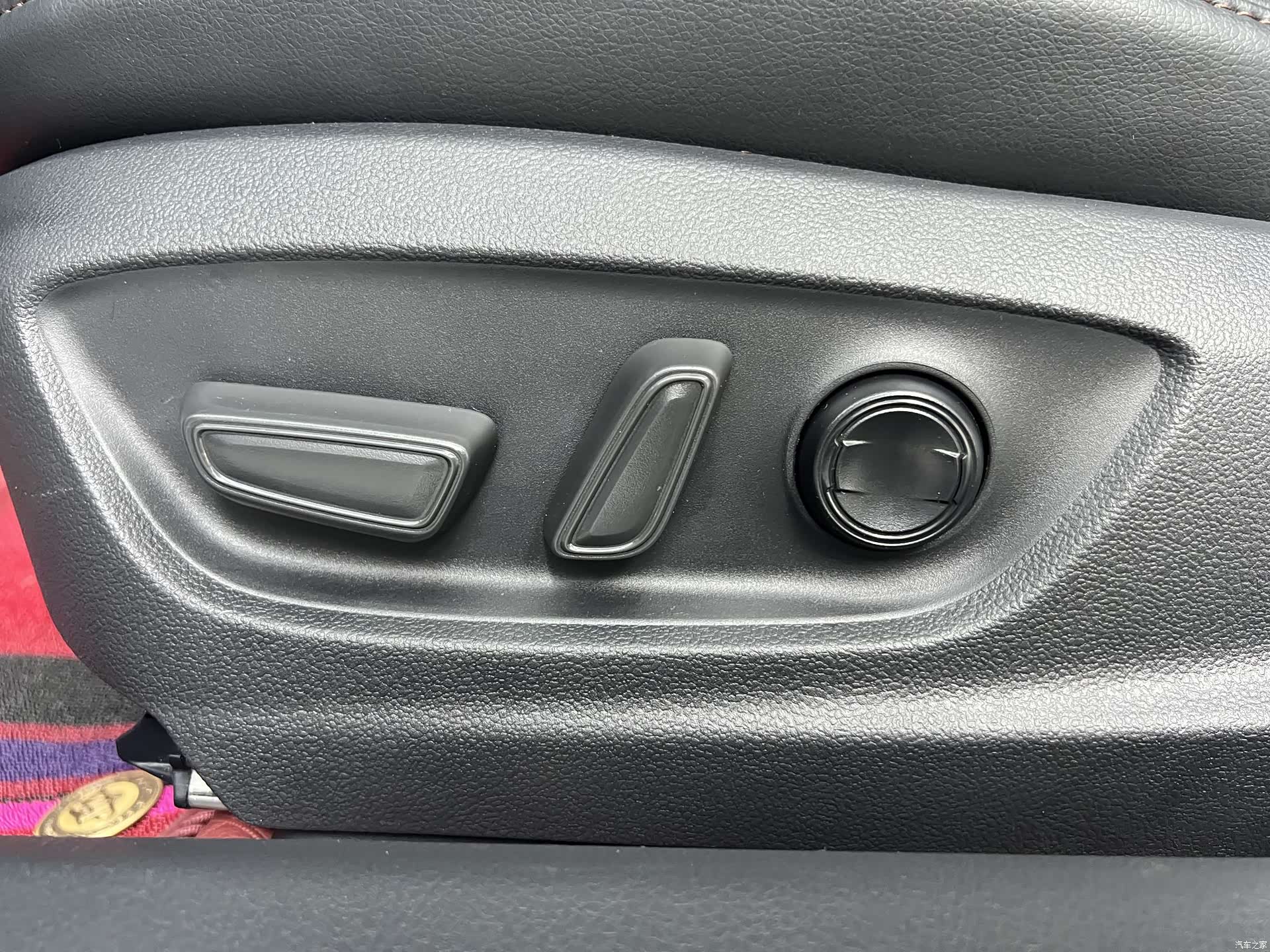 Toyota Camry, 2023 11