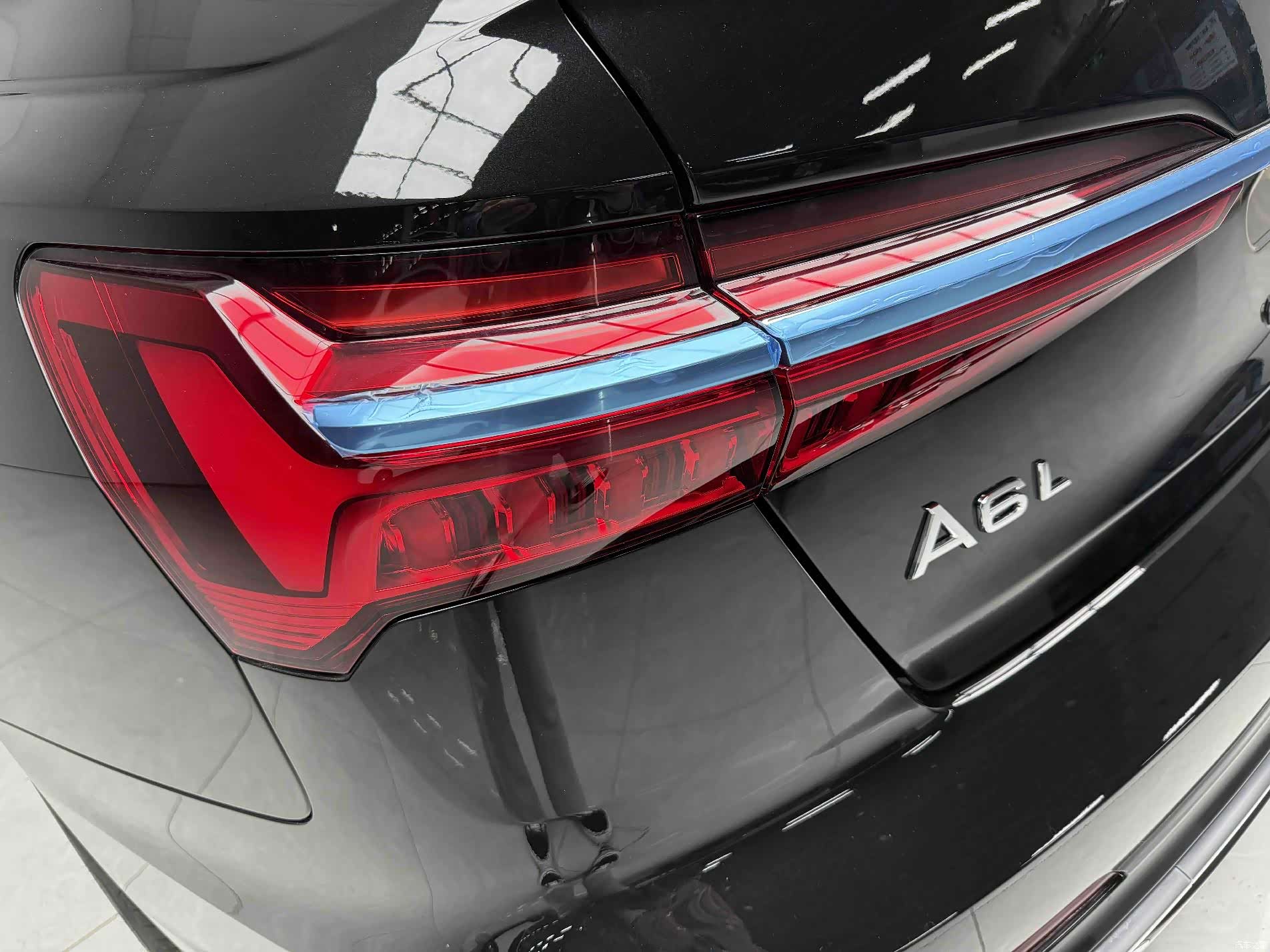Audi A6L, 2026 12