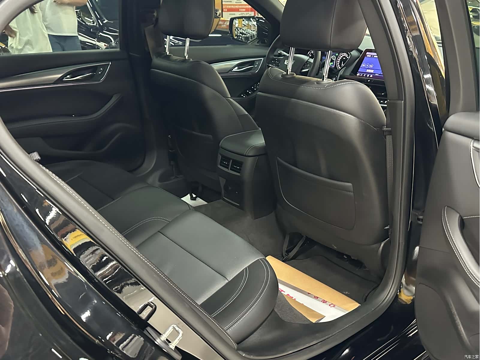 Cadillac CT5, 2023 10