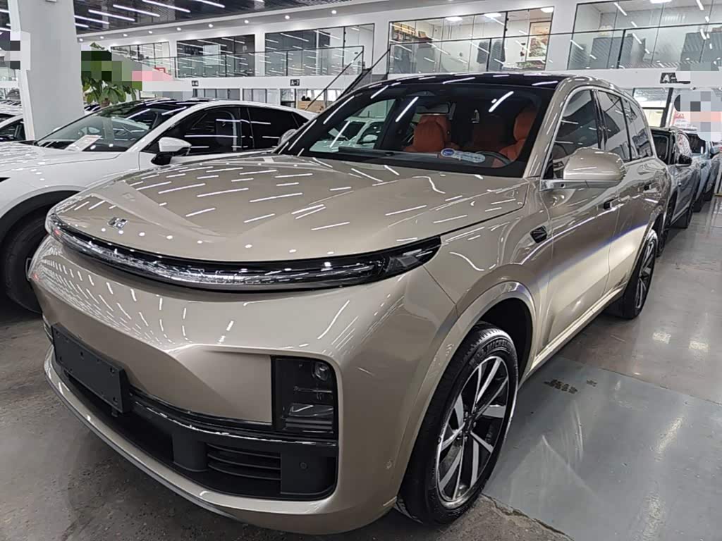 Li Auto L8