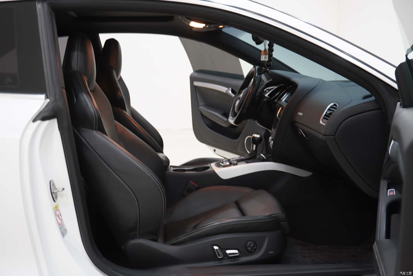Audi S5, 2012 9