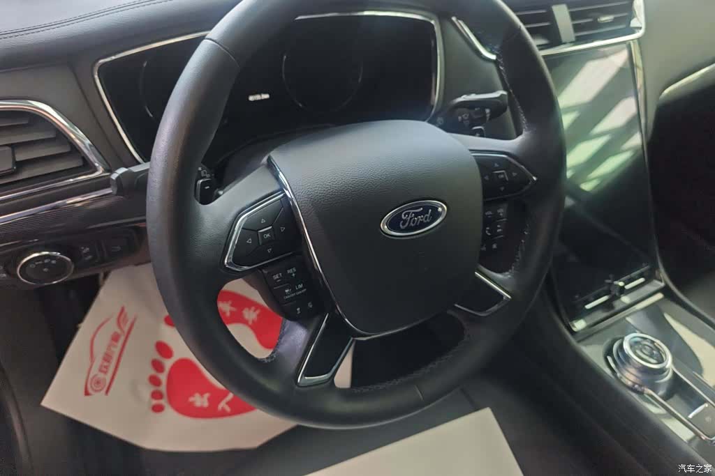 Ford Taurus, 2020 15