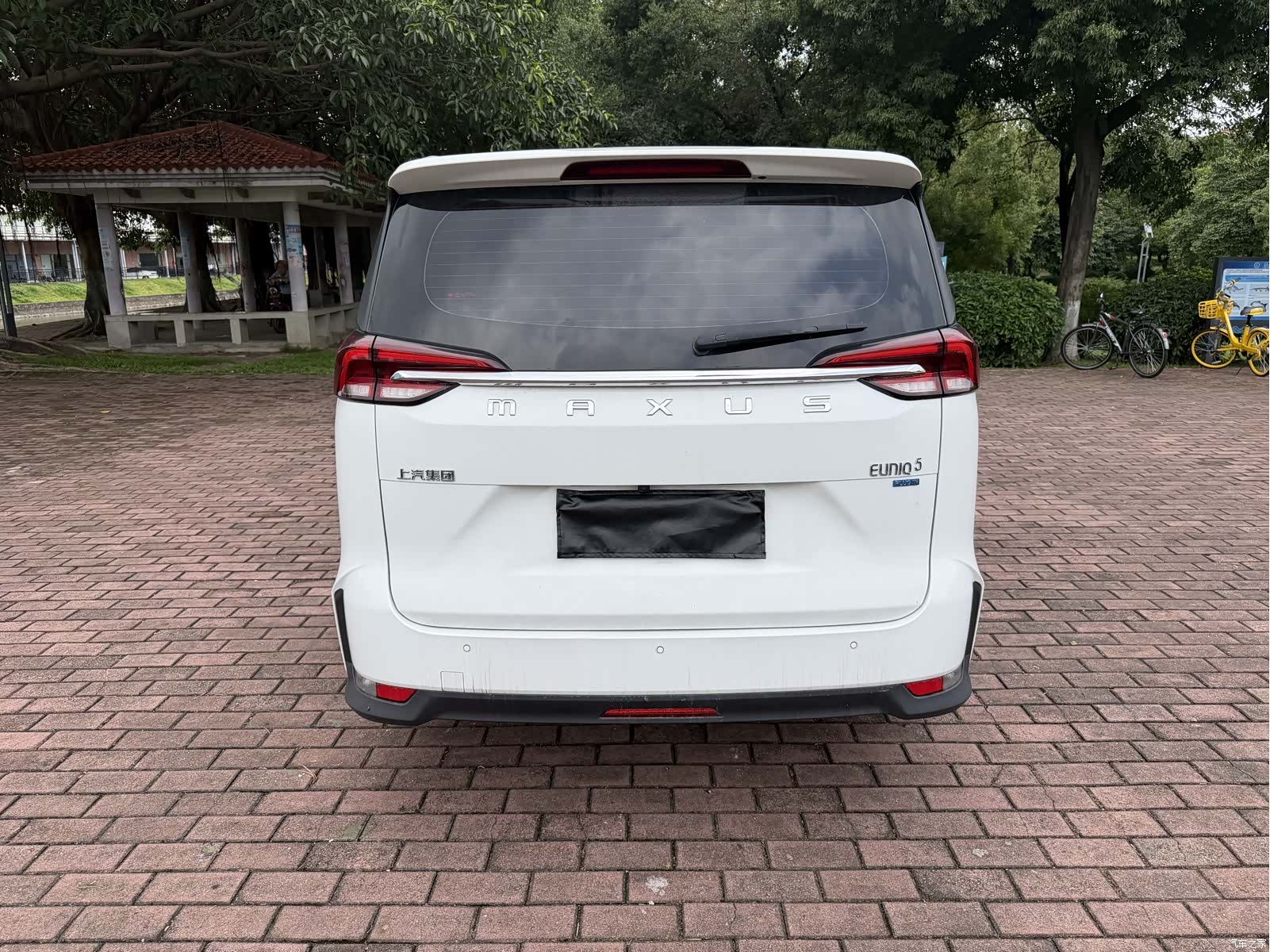 Maxus EUNIQ, 2021 6