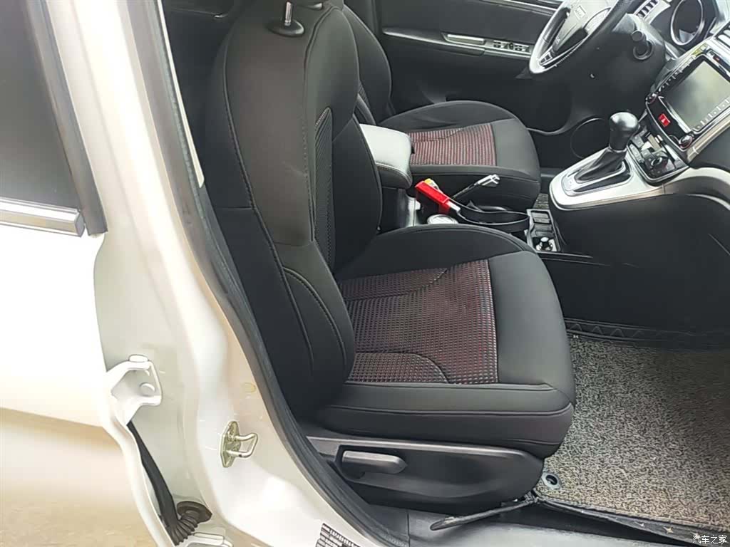 Haval M6, 2017 25