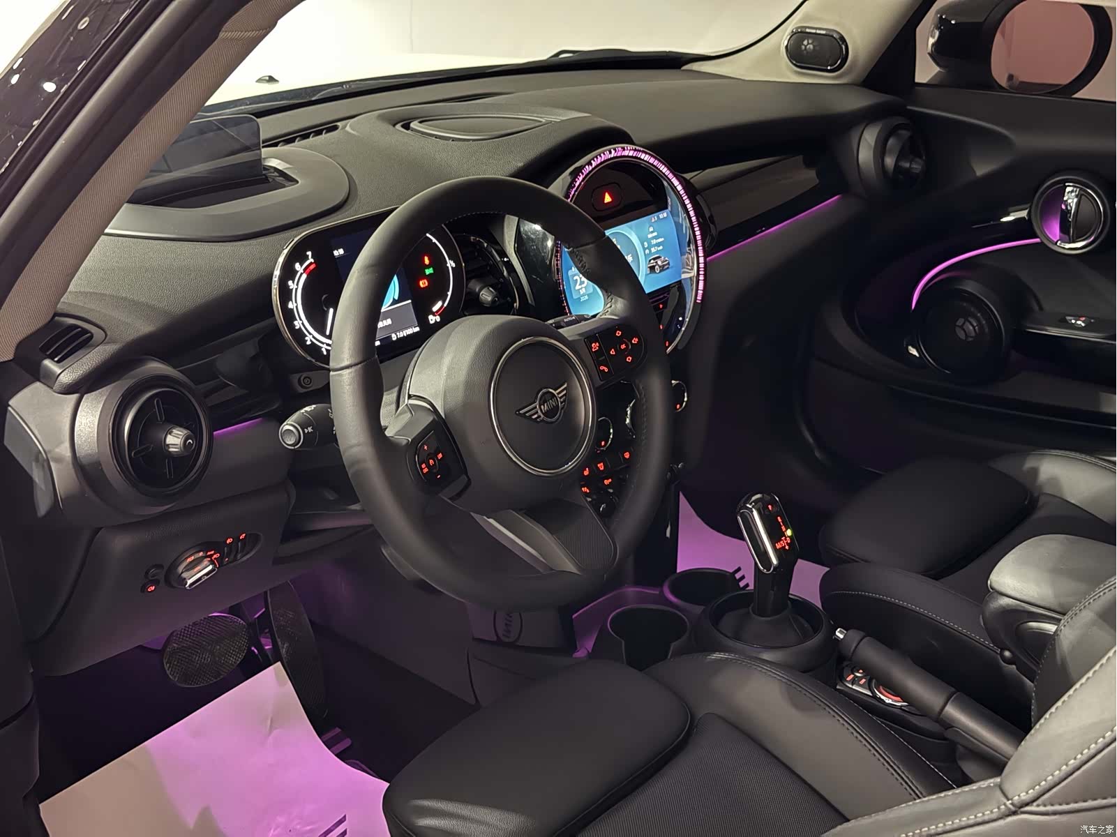 Mini Cooper, 2023 11
