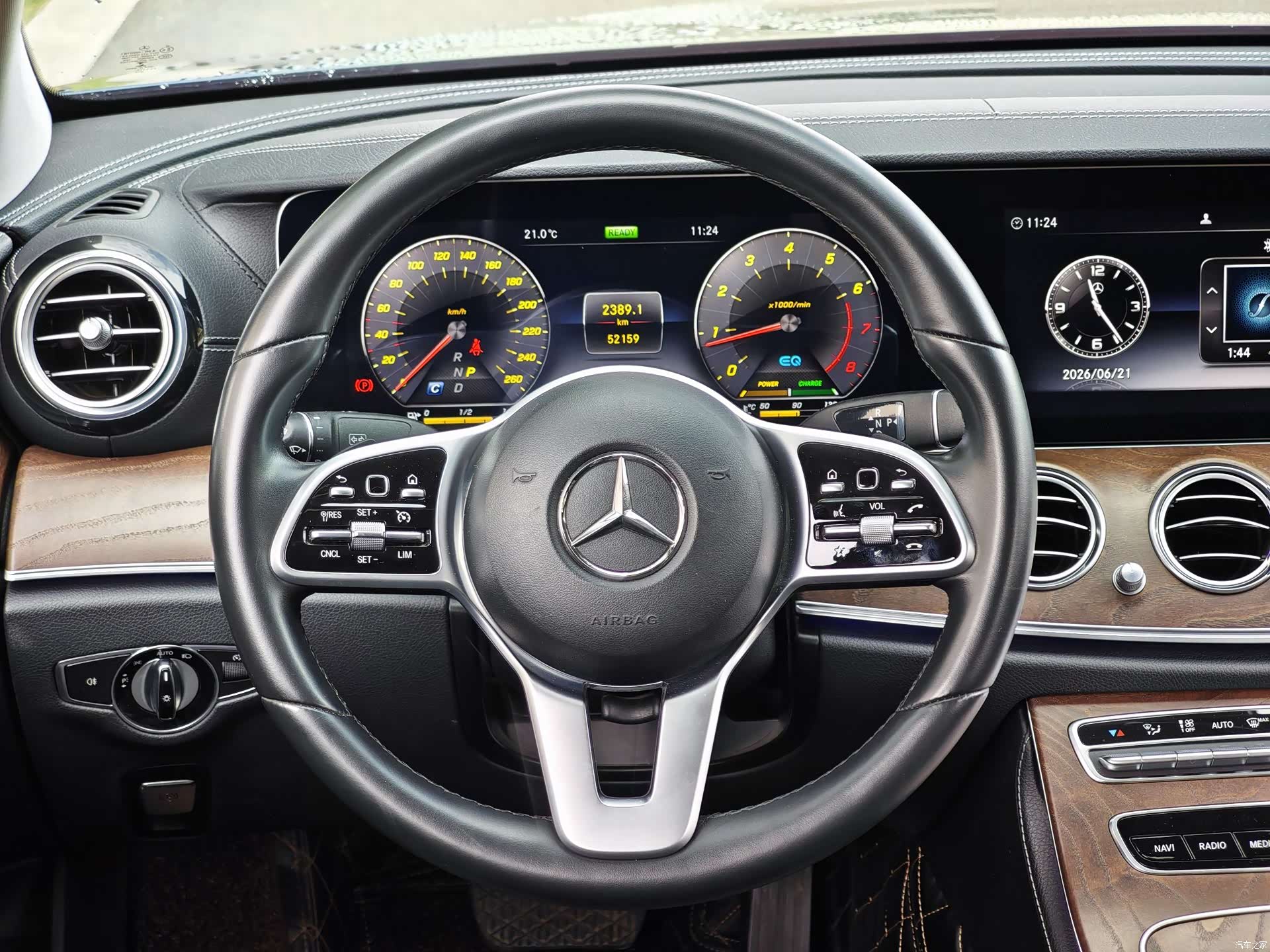 Mercedes-Benz E-Class, 2019 16