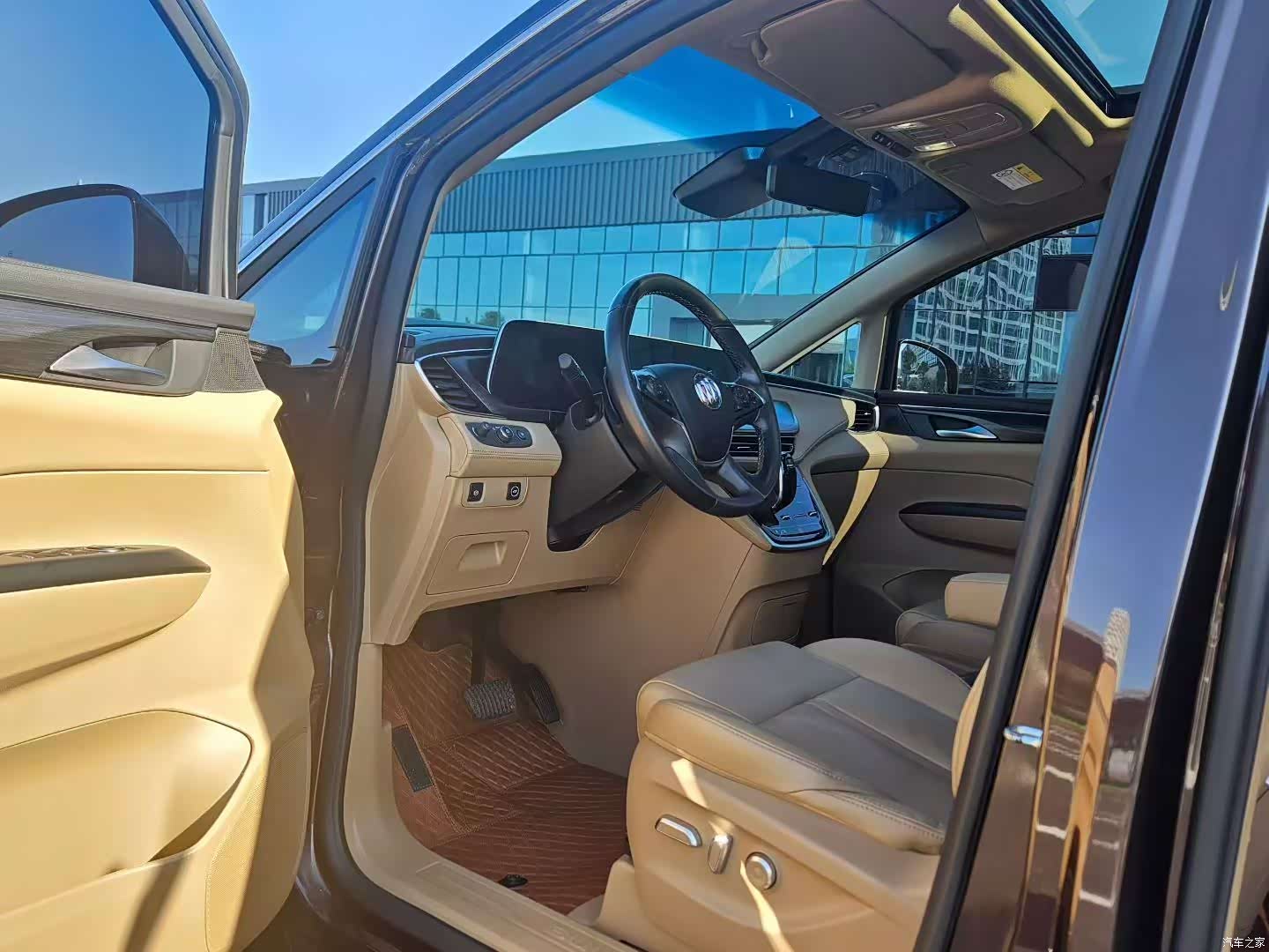 Buick GL8, 2021 все фото