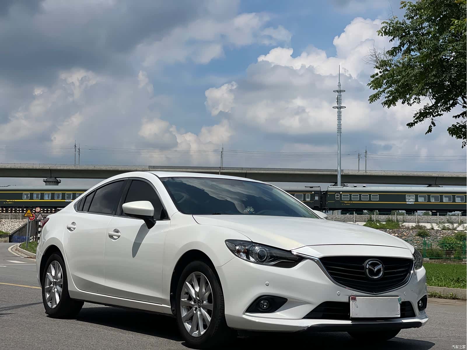 Mazda Atenza, 2014 3
