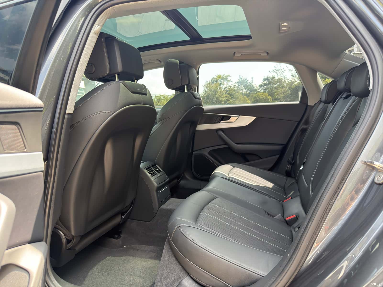 Audi A4L, 2020 6