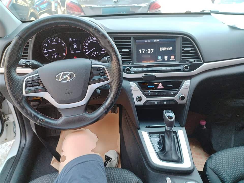 Hyundai Lead Hyundai Lead
