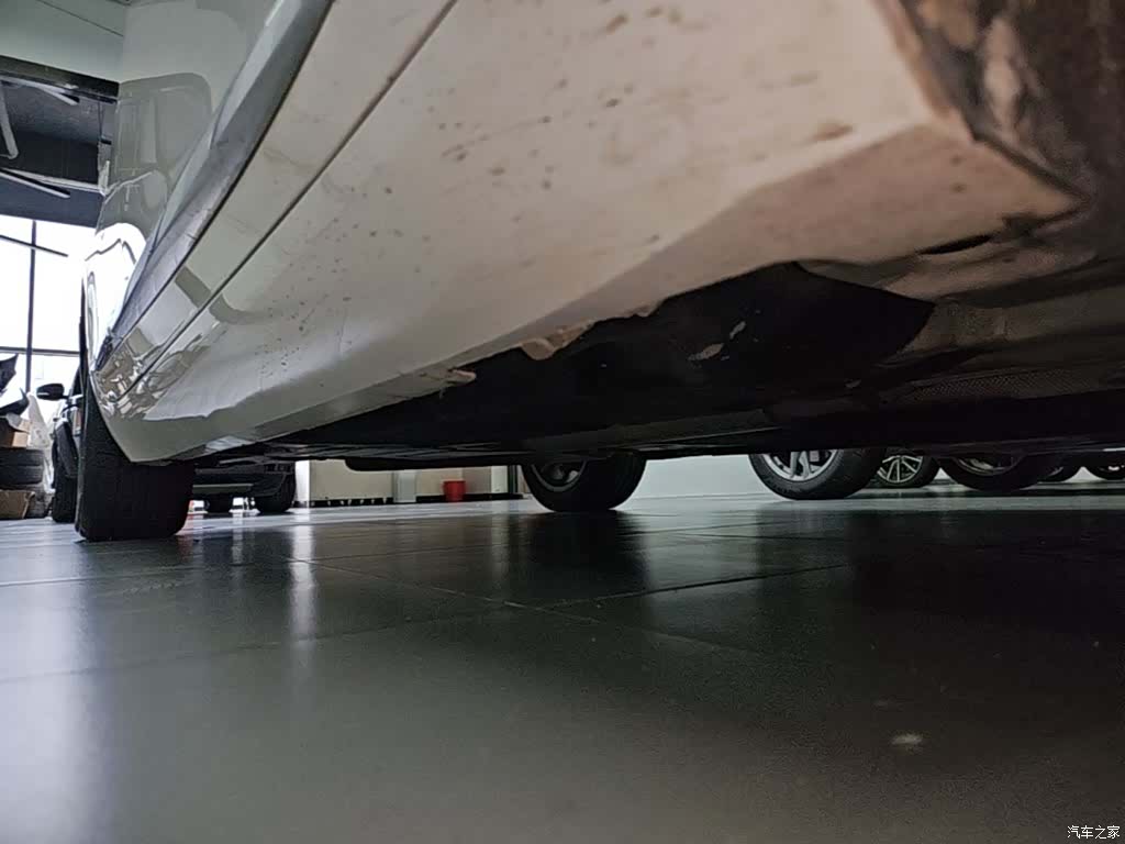 Cadillac XTS, 2019 21