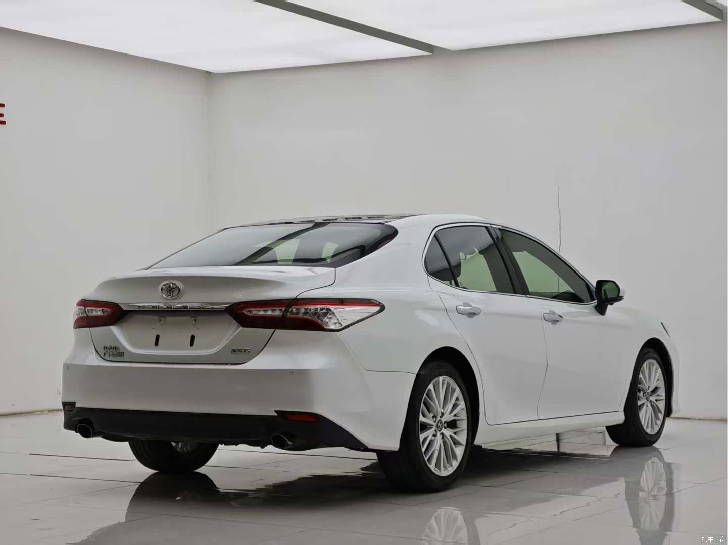 Toyota Camry, 2018 10