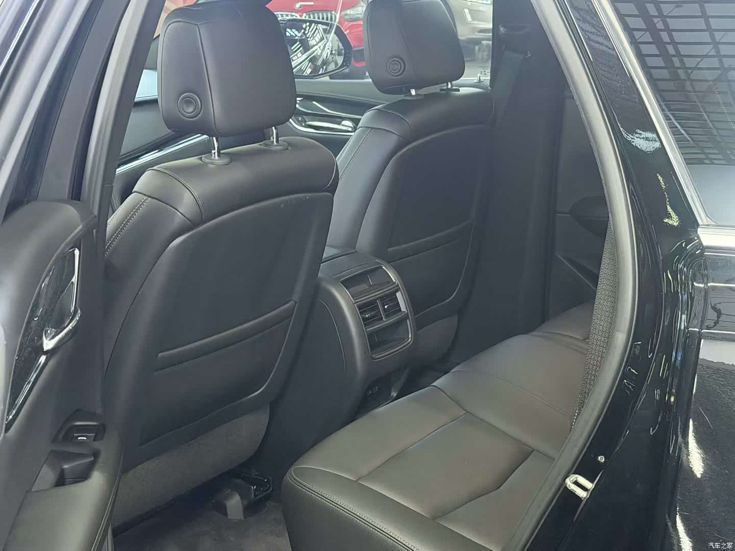 Cadillac XT5, 2021 8