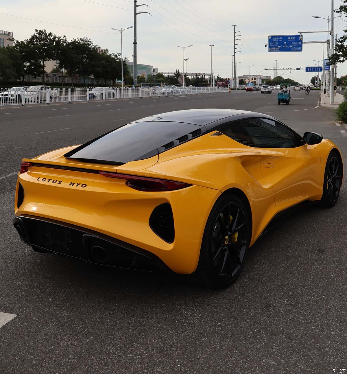 Lotus EMIRA, 2024 3