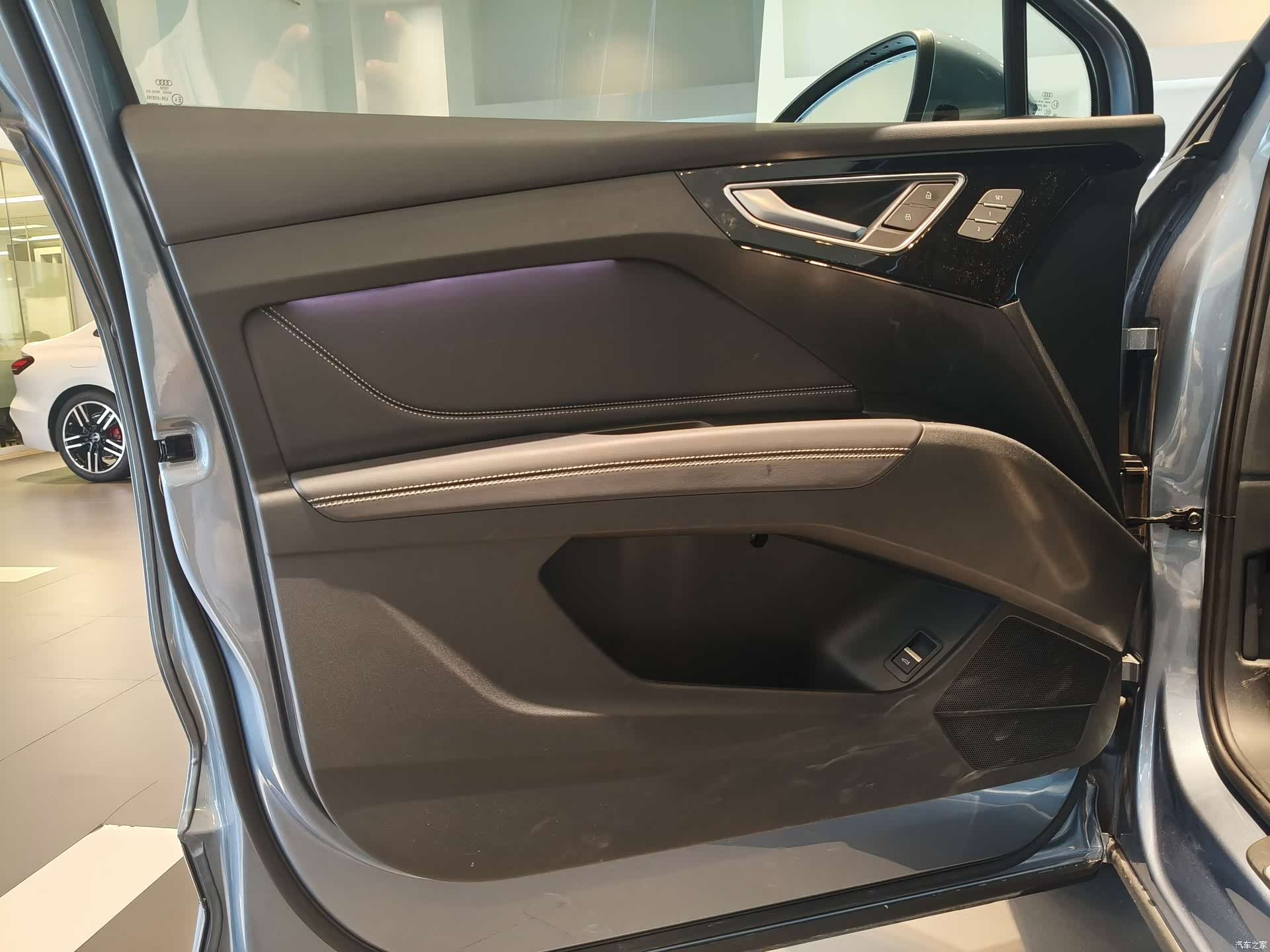 Audi Q4 e-tron, 2025 8