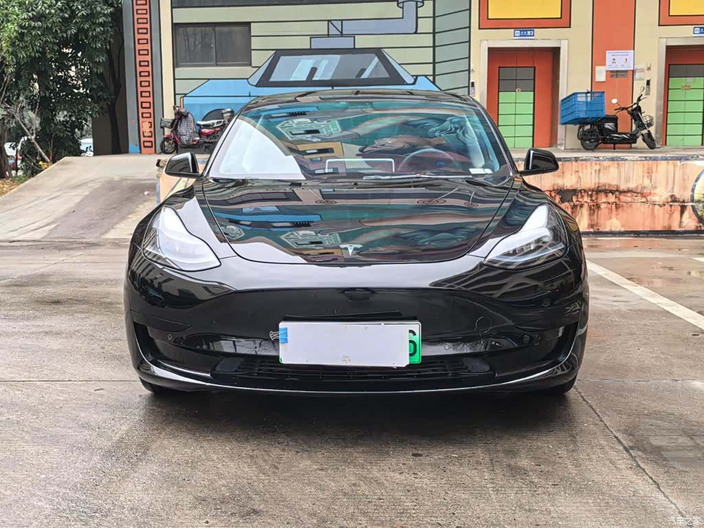 Tesla Model 3, 2023 2