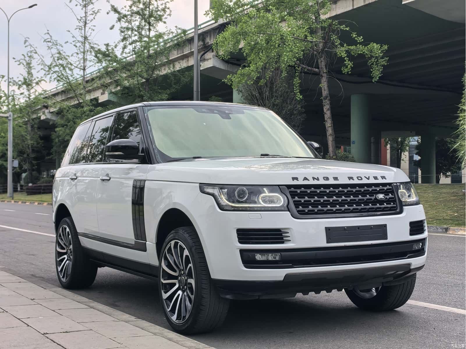 Land Rover Range Rover, 2019 16