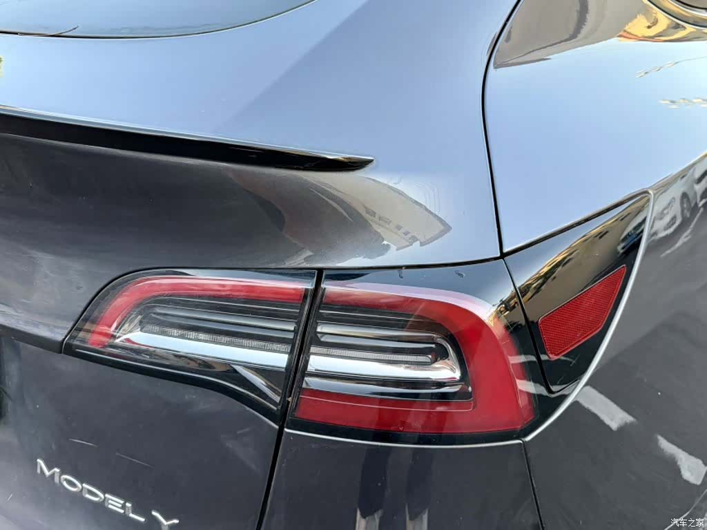 Tesla Model Y, 2022 6