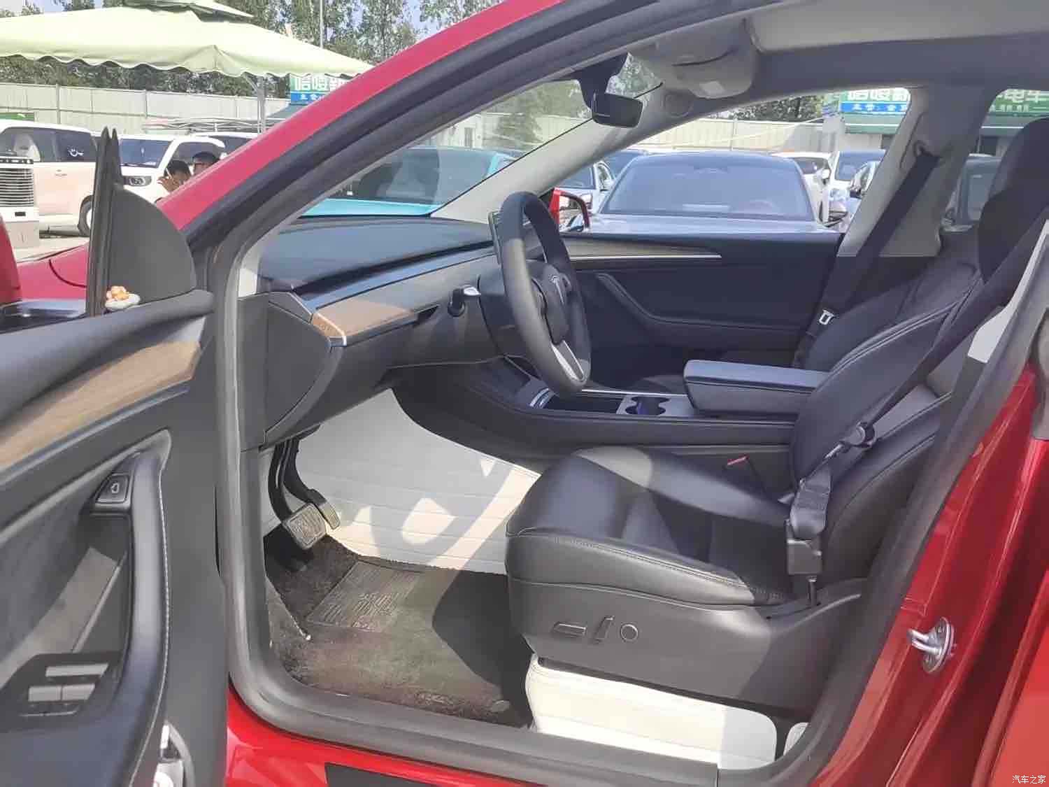 Tesla Model Y, 2022 2