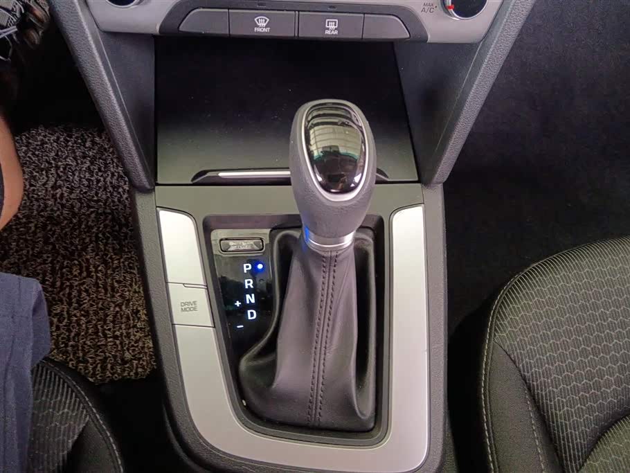 Hyundai Lead Hyundai Lead