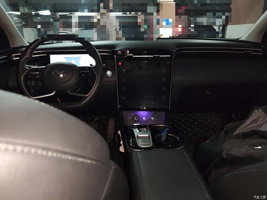 Hyundai Tucson L, 2022 10