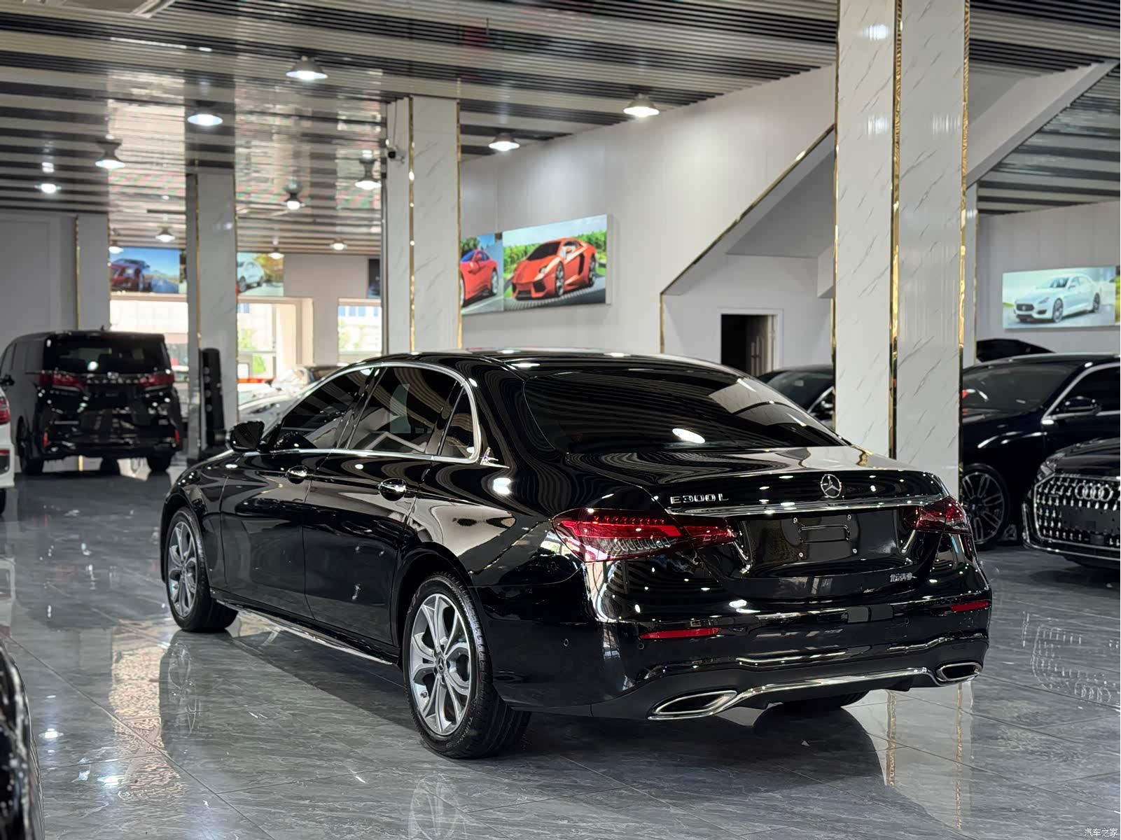 Mercedes-Benz E-Class, 2023 13
