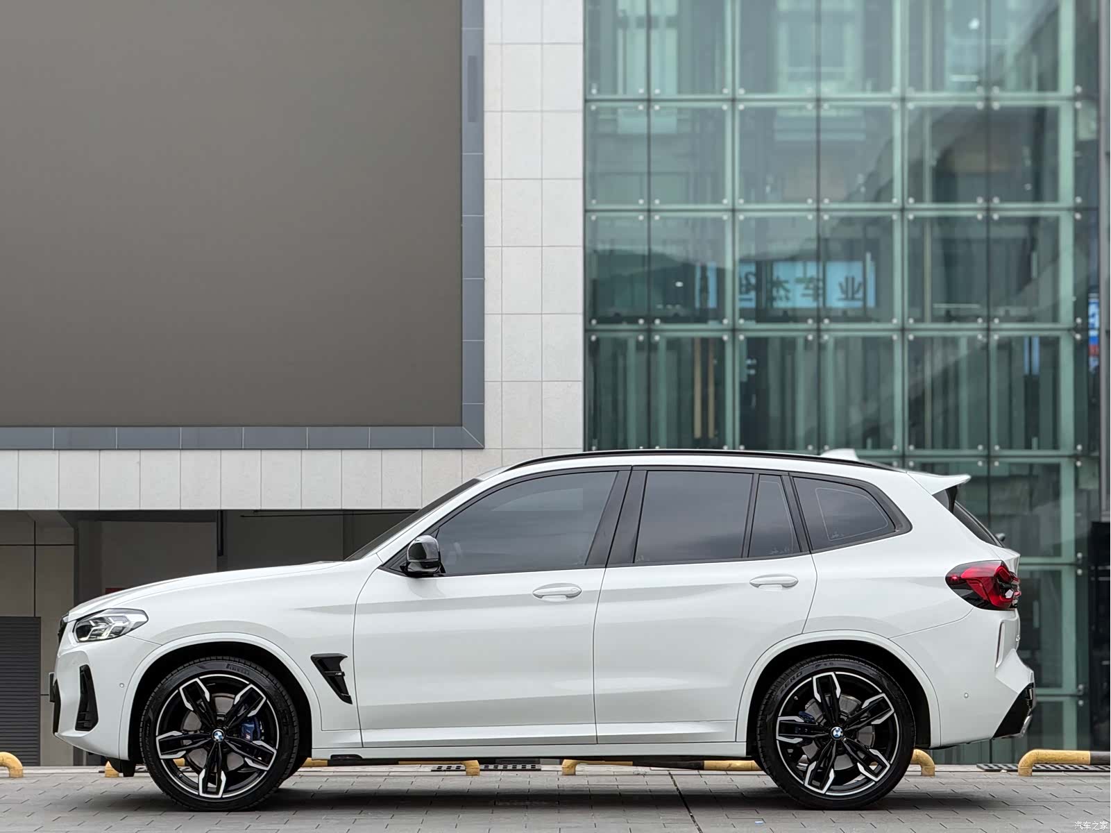 BMW X3, 2025 все фото