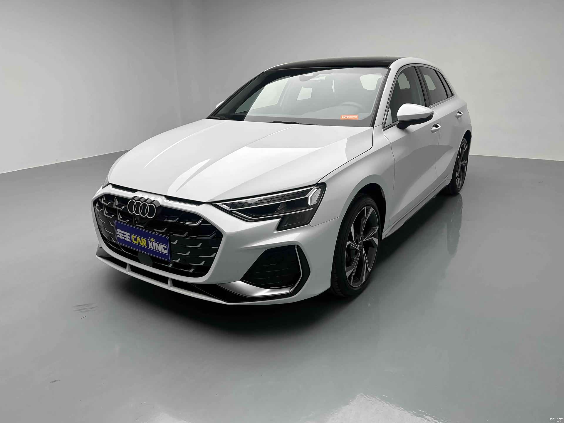 Audi Flying Spur, 2025 1