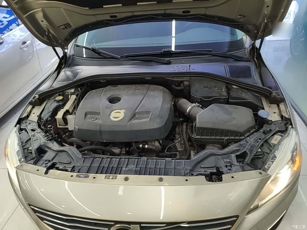 Volvo V60, 2015 20