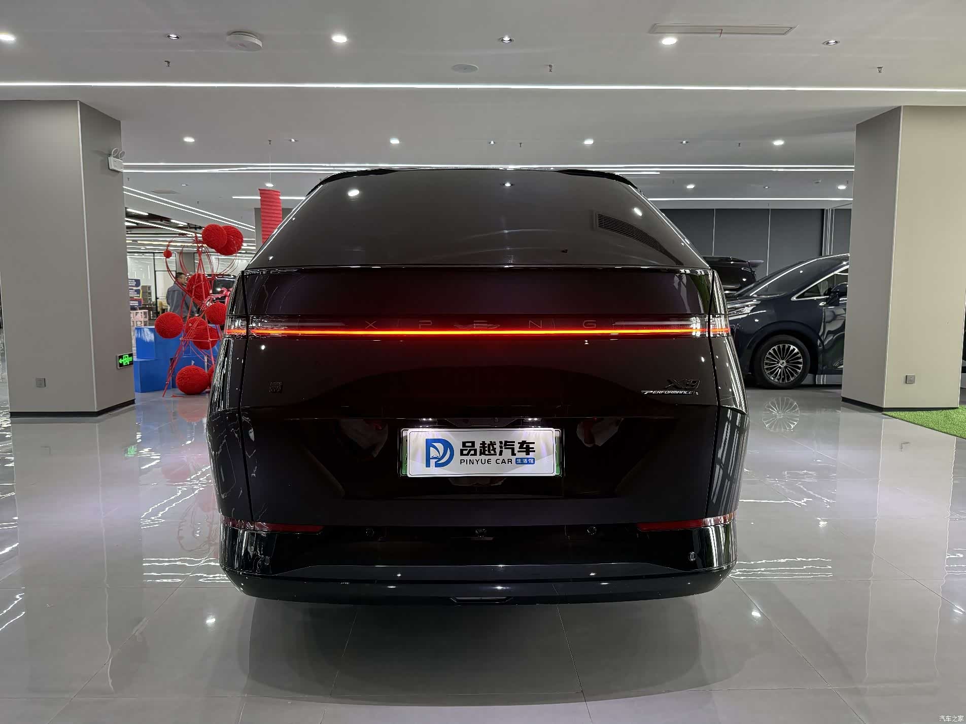 Xpeng X9, 2024 4