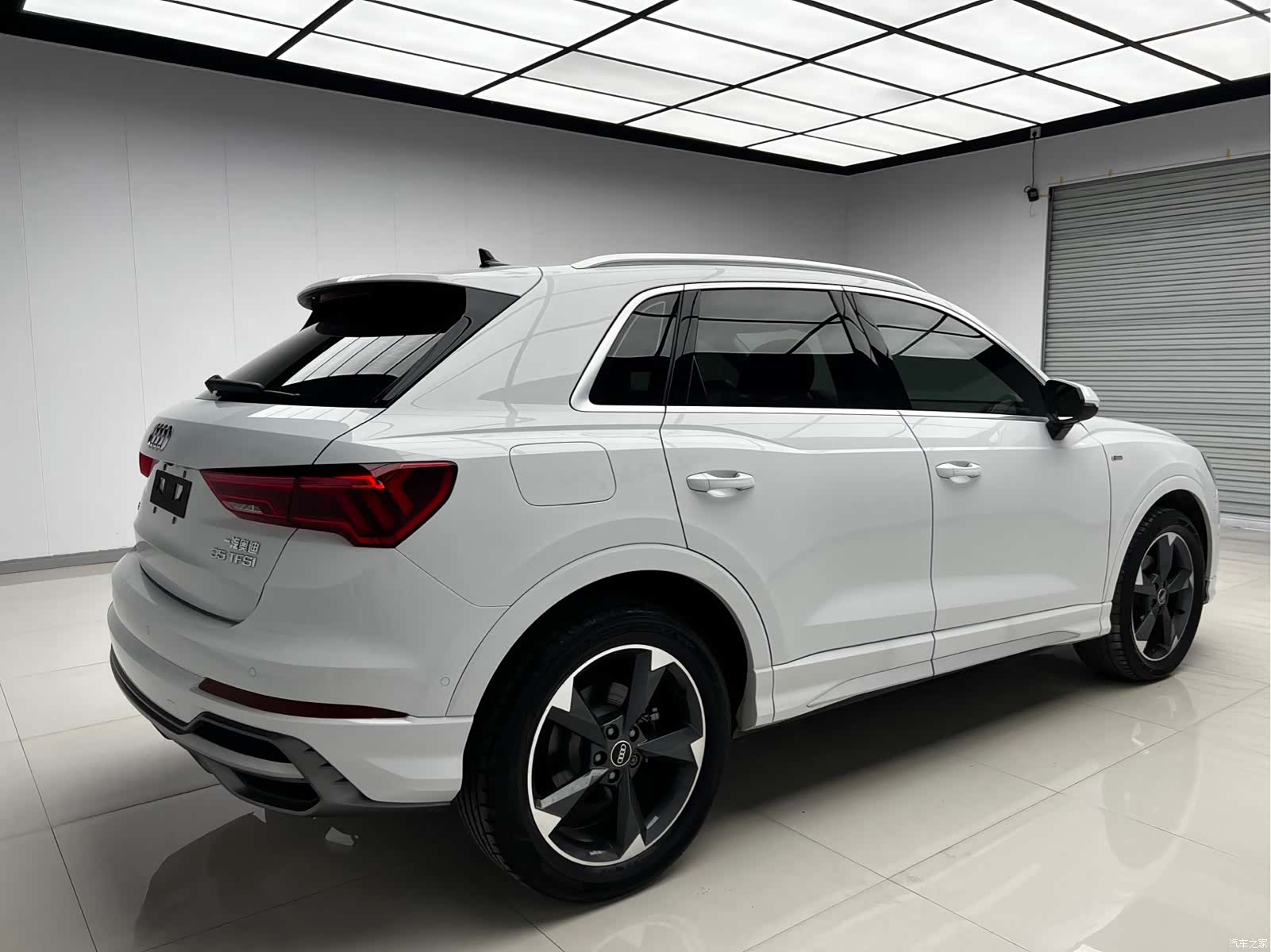 Audi Q3, 2022 4