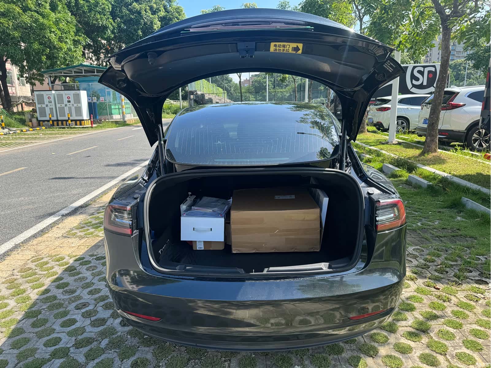 Tesla Model 3, 2020 16