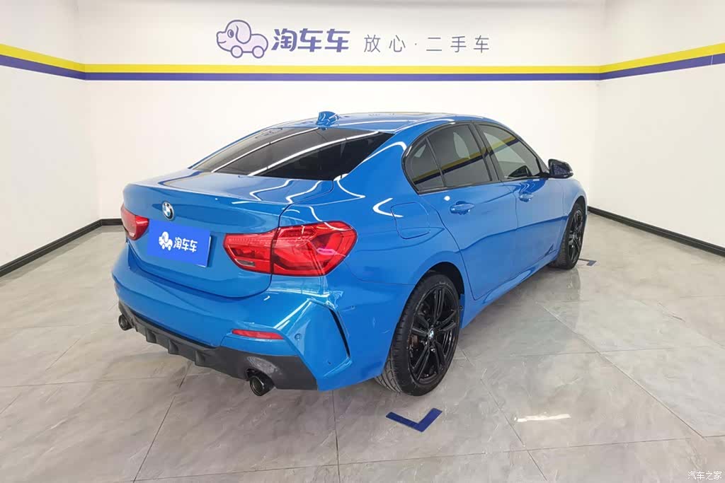 BMW 1 Series, 2022 3