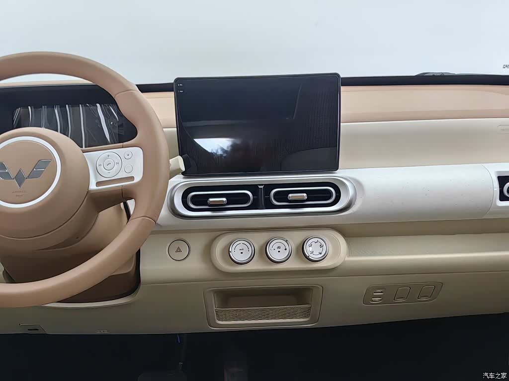Wuling MINIEV, 2025 12