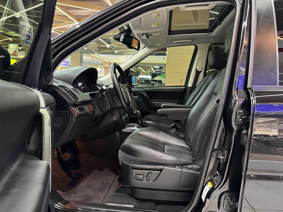 Land Rover Freelander 2