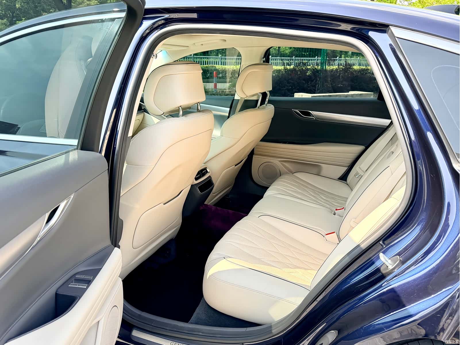 Genesis G80, 2023 10