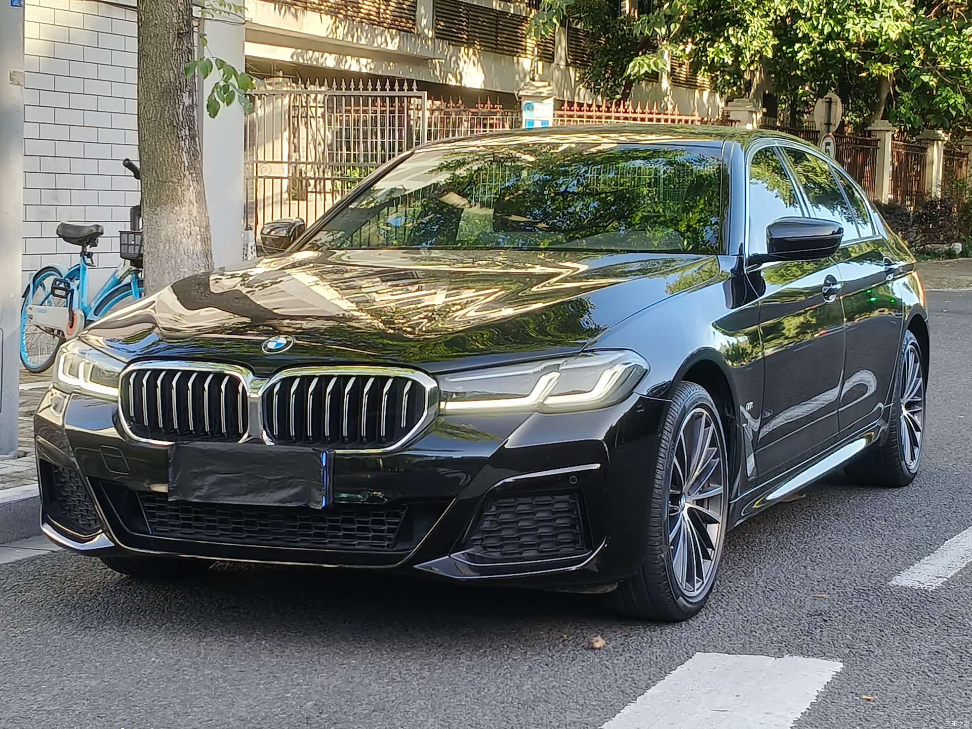 BMW 5 Series, 2022 1