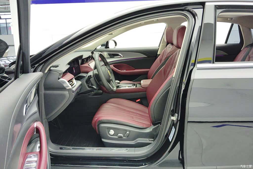 Hongqi H5, 2023 9