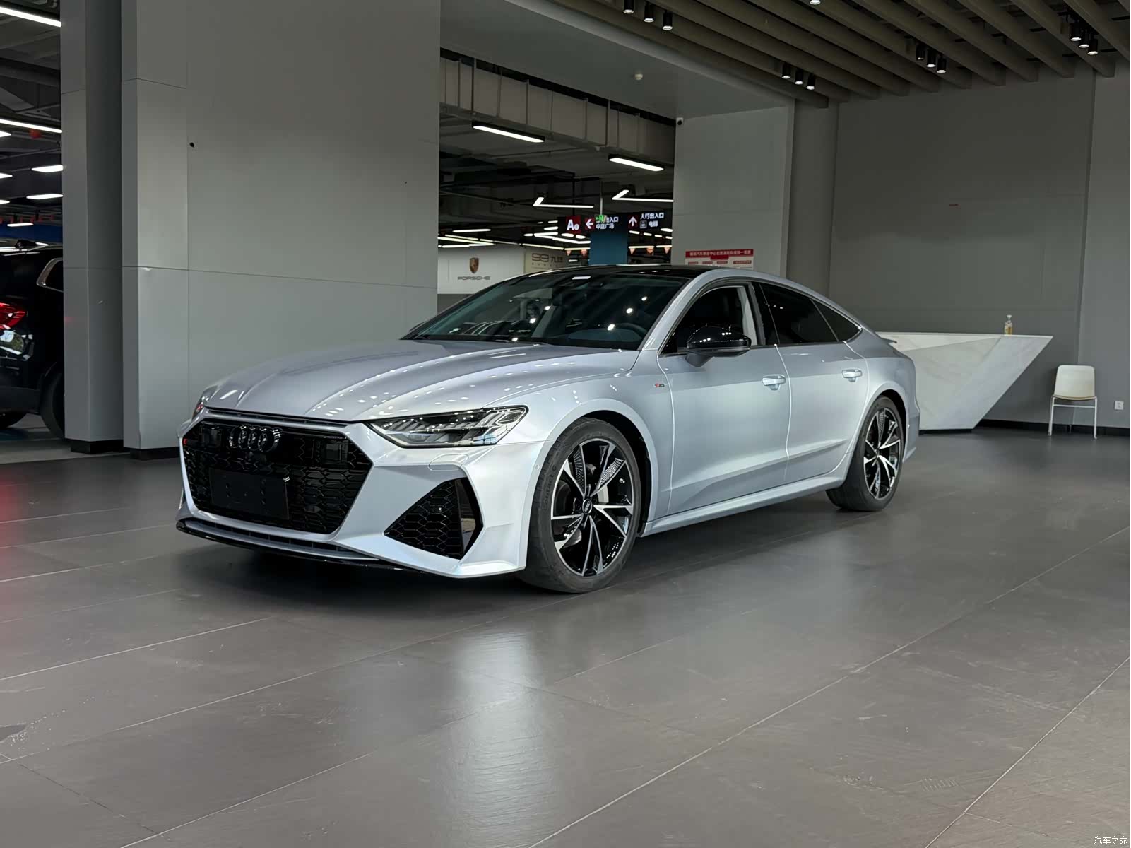 Audi A7, 2023 1