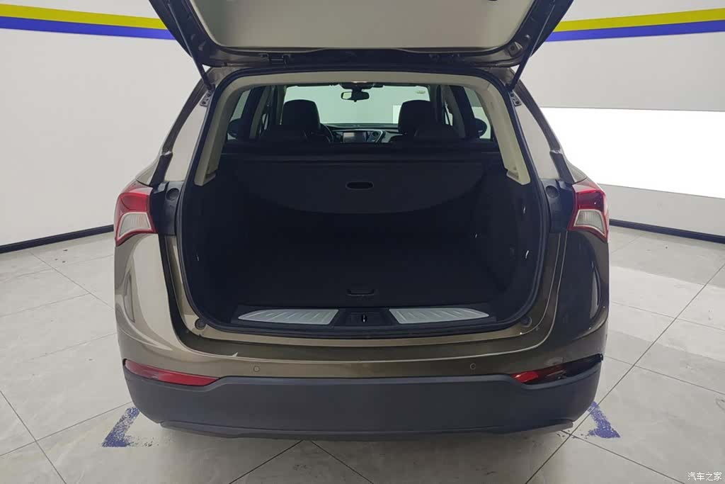 Buick Envision Plus, 2019 4